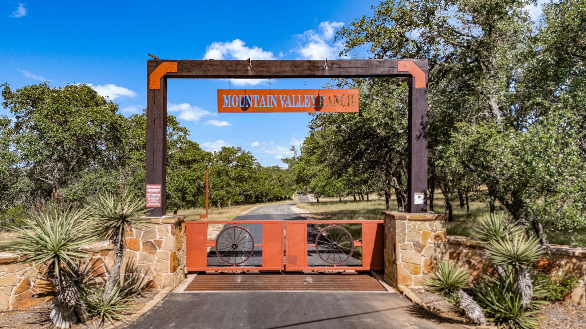 Mountain Valley Ranch  Gated Entrance